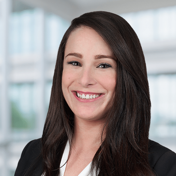 Lauren Alvarez Headshot