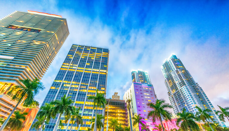 Buildings for Business Property in Miami Downtown