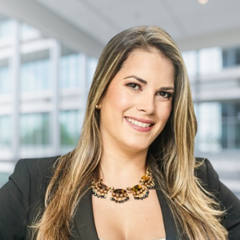 Beatriz Arroyave Headshot